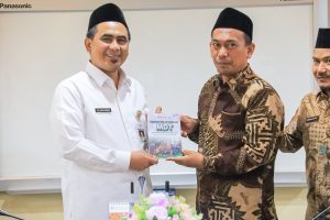 Gus Yasin Janji Segera Membuat Pergub Perda Pesantren