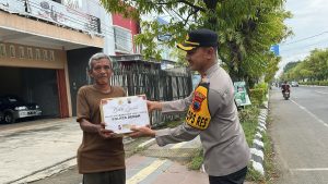 Polres Demak Gelar Bakti Sosial Ramadhan, Bagikan Sembako kepada Masyarakat